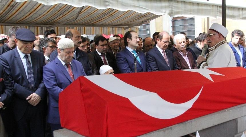 Prof. Dr. Asri Çubukçu son yolculuğuna dualarla uğurlandı