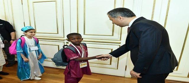 Yetim çocuklardan İstanbul Valisi ve İBB Başkan Vekili Ali Yerlikaya’ya ziyaret