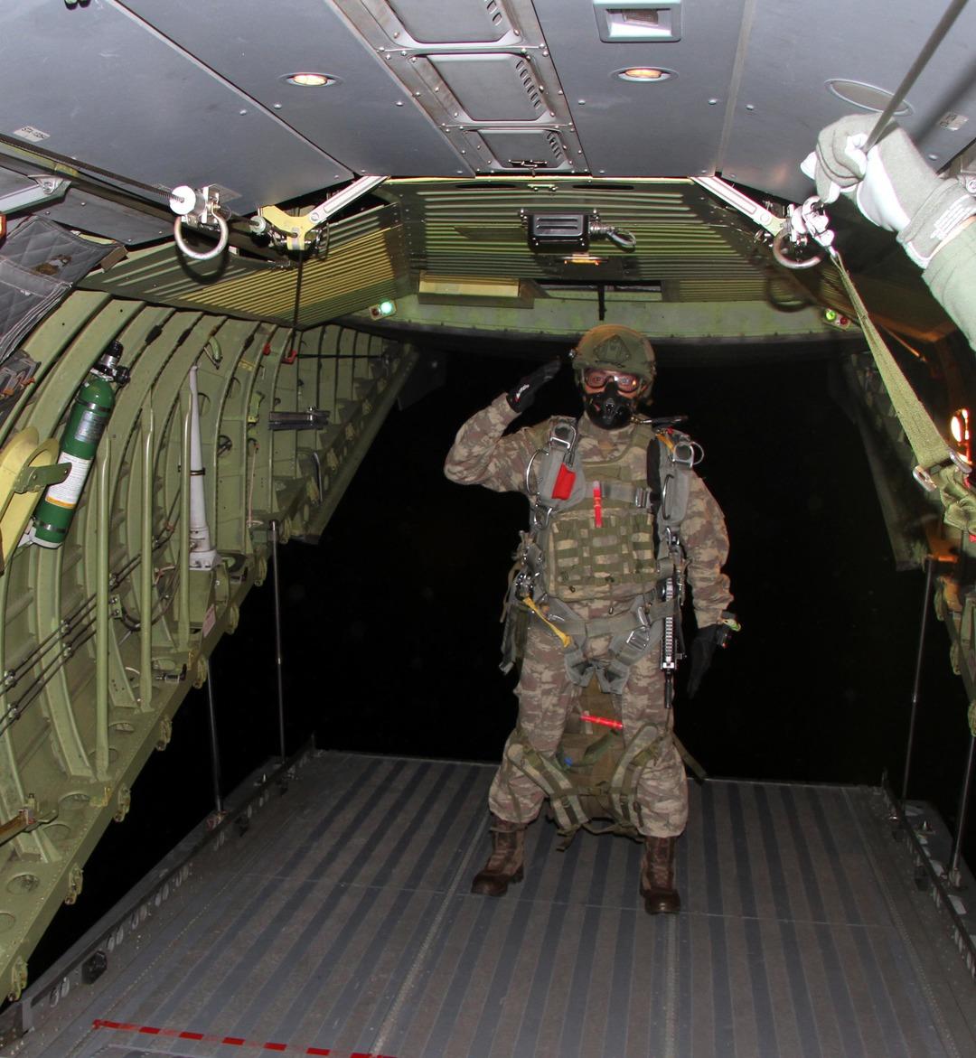  İşte TSK'nın 'yarasa komando'ları