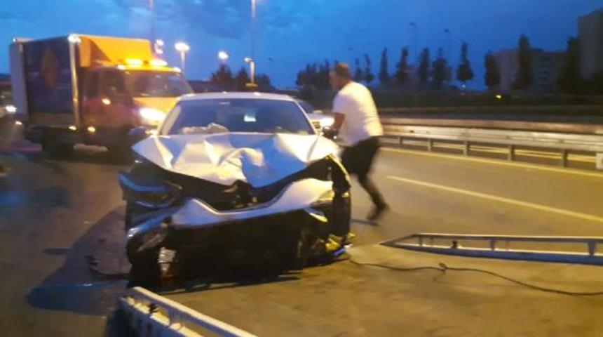 İranlı sürücü yarım saat arayla ikinci kazayı yaptı: 2 yaralı