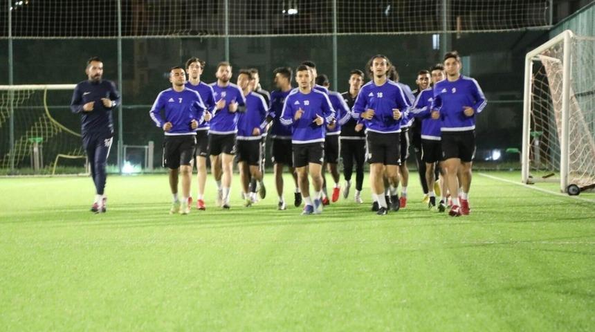 Talasg&uuml;c&uuml; Belediyespor şampiyonluğa inanıyor.