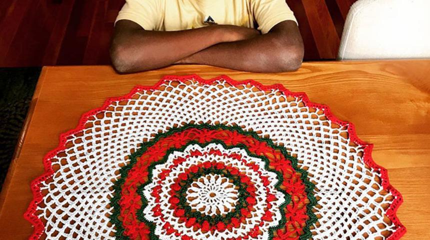 11 yaşındaki bu çocuk örgü işinde bir deha! 