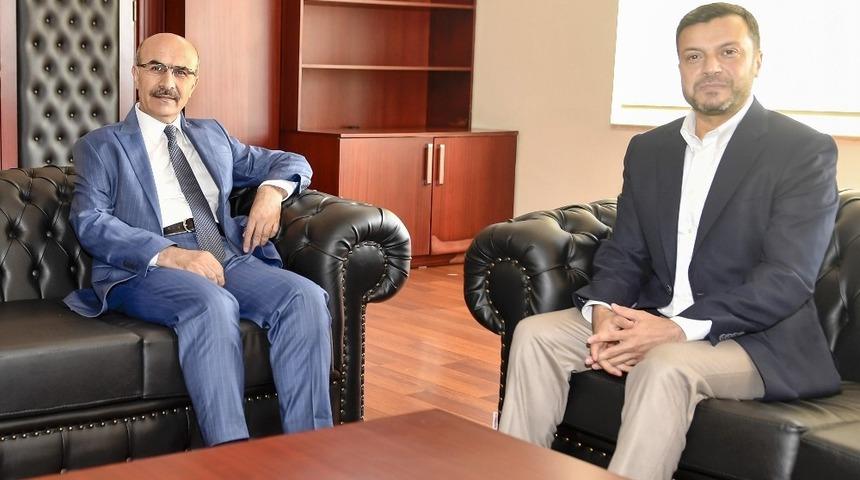 Vali Demirtaş. "Y&uuml;reğir&rsquo;in gelişip kalkınmasına b&uuml;y&uuml;k &ouml;nem veriyoruz"