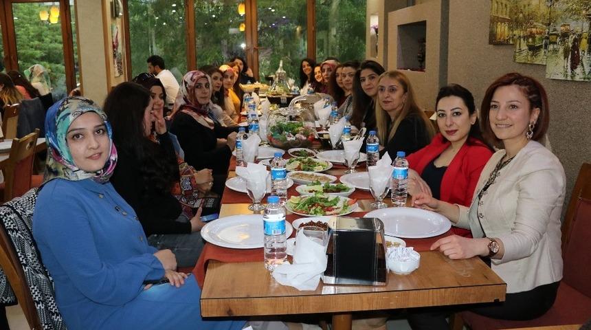 Kadın girişimciler kadın STK&rsquo;larla bir araya geldi