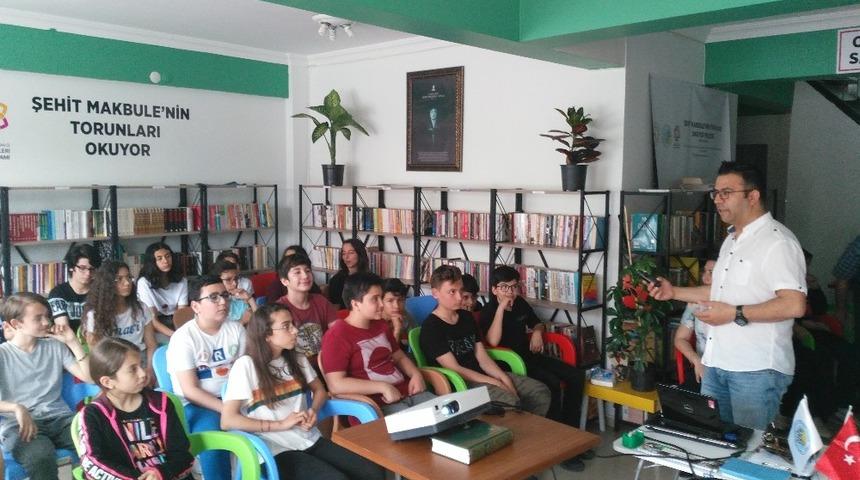 &Ccedil;ocuklara bilin&ccedil;li sosyal medya kullanımı anlatıldı