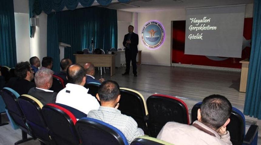 ’Hayalleri Gerçekleştiren Gözlük’ projesinin tanıtımı yapıldı