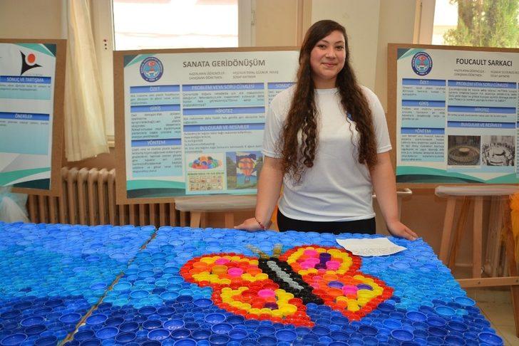 Öğrencilerden 4006 TÜBİTAK Fuarı G5