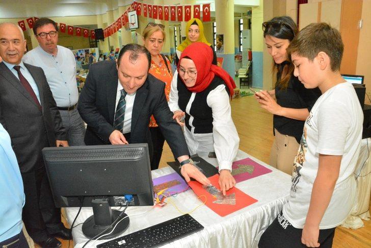 Öğrencilerinden yıl sonu sergisi G2