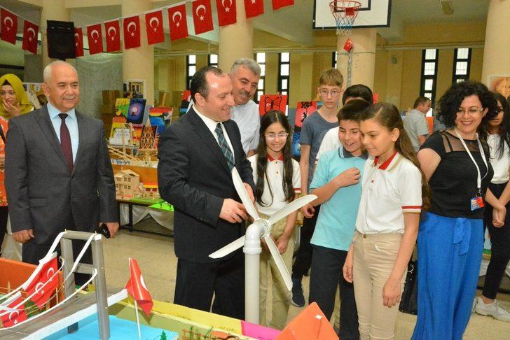 Öğrencilerinden yıl sonu sergisi G5