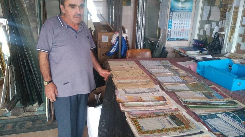 41 yıldır imsakiye topluyor