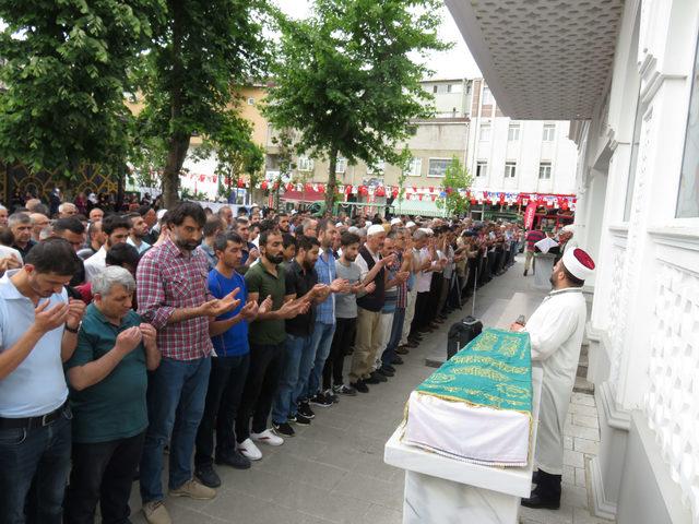 Sancaktepe'de ilaçlama aracının çarptığı 5 yaşındaki Elif Nur hayatını kaybetti