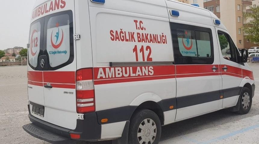 Okulun ikinci katından d&uuml;şen &ouml;ğrenci yaralandı