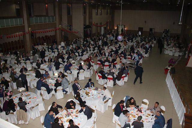 Oltu Belediyesinden 400 kişilik iftar yemeği