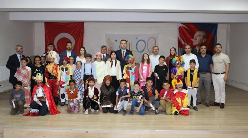 &rsquo;İyiler daha &ccedil;ok yaşasın&rsquo; isimli tiyatro oyunu