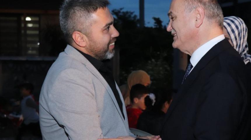 Mahalle iftarları kaynaşmayı sağlıyor