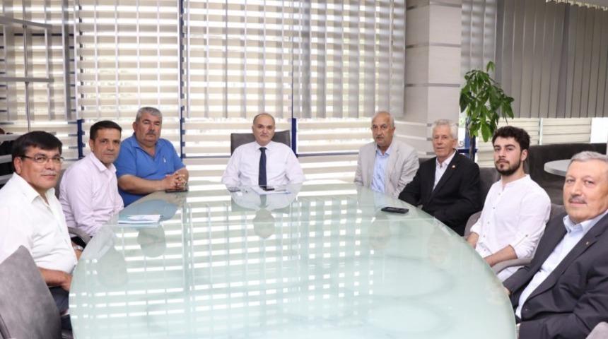 Muhtarlardan Başkan &Ouml;zl&uuml;&rsquo;ye tam destek