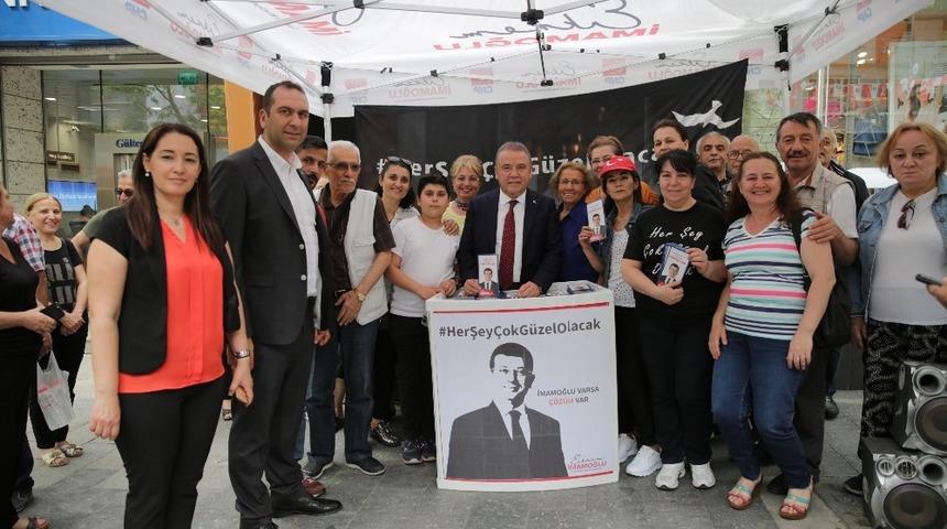 Başkan Böcek İstanbul’da Antalyalı hemşehrileri ile buluştu