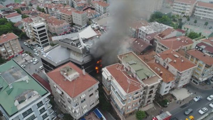 Kadıköy'deki hastanede yangınının havadan fotoğrafları 
