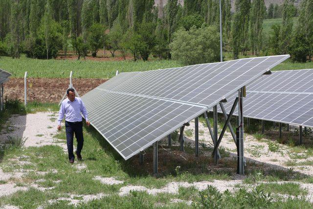 Belediye güneşten elektriğini üretti, 10 ayda 300 bin lira kazandı