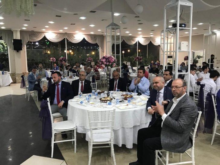 Manisa MÜSİAD iftar sofrasını öğrencilerle paylaştı G2