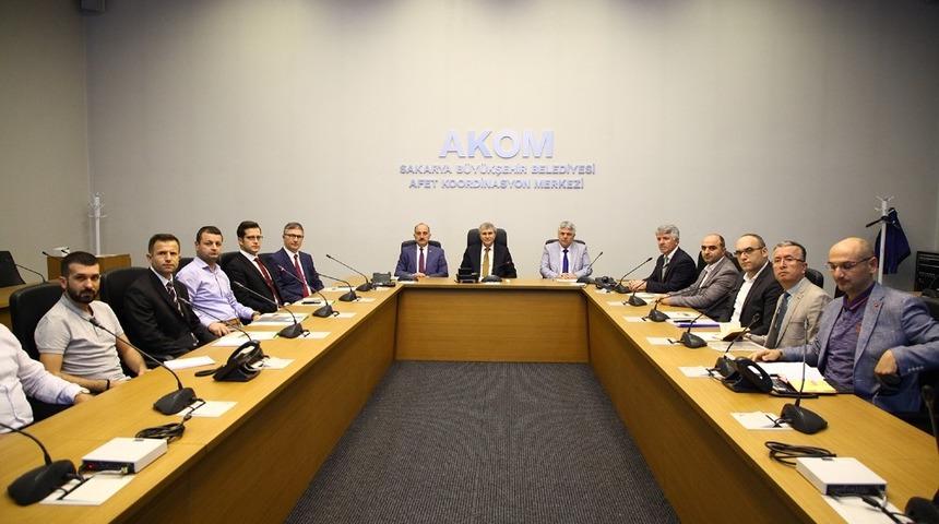 Başkan Y&uuml;ce, AKOM&rsquo;da Başkan Kılı&ccedil; ve heyeti ile bir araya geldi