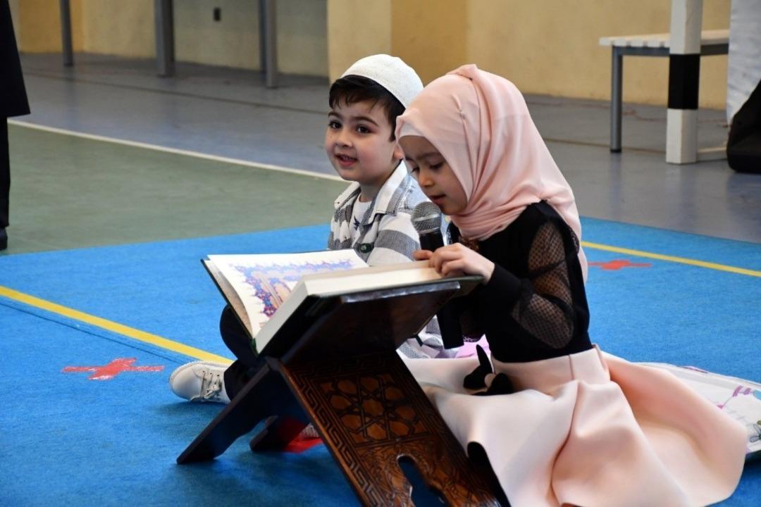 Minik Kur&rsquo;an &ouml;ğrencilerine mezuniyet t&ouml;reni