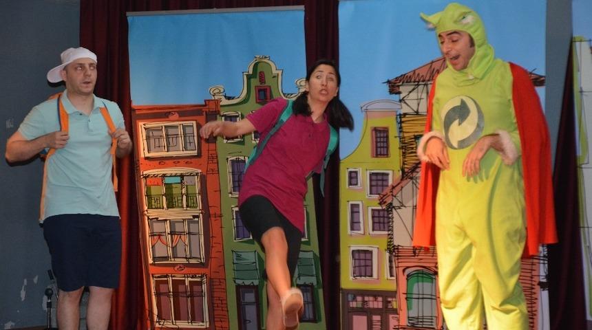 S&ouml;ke&rsquo;de &ccedil;ocuklara tiyatroyla &ccedil;evre eğitimi