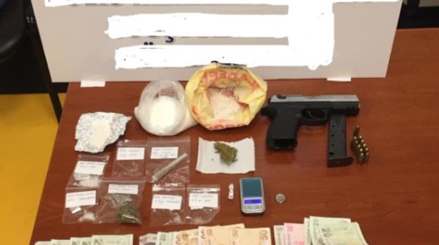 Gaziantep&rsquo;te uyuşturucu operasyonlarında 8 g&ouml;zaltı