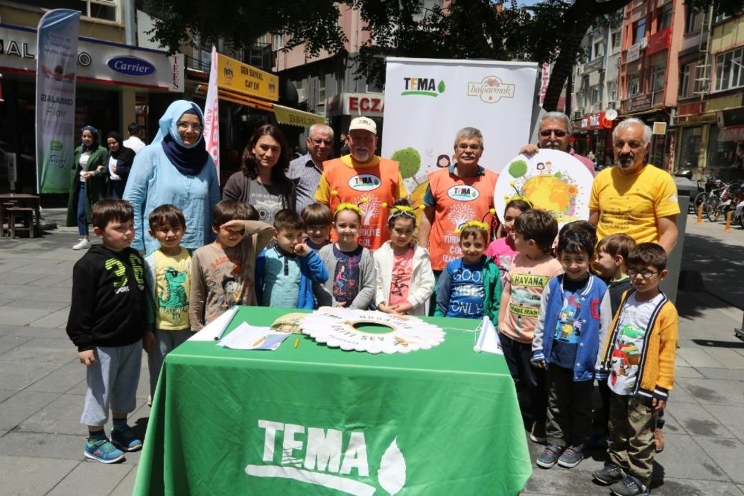 D&uuml;nya Arı G&uuml;n&uuml;&rsquo;n&uuml; anlattılar