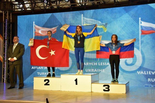 Bilek g&uuml;reşinde Avrupa Şampiyonası&rsquo;na Sancaktepe damgası 1