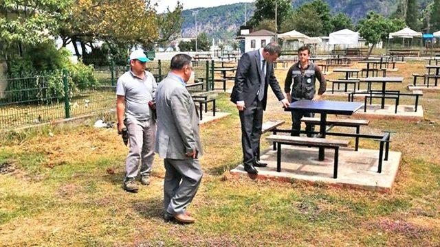Piknik alanında yaz hazırlığı