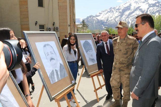 Hakkari Güzel Sanatlar Lisesinden sergi