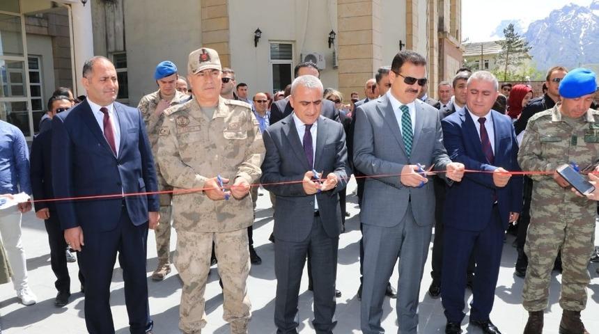 Hakkari G&uuml;zel Sanatlar Lisesinden sergi