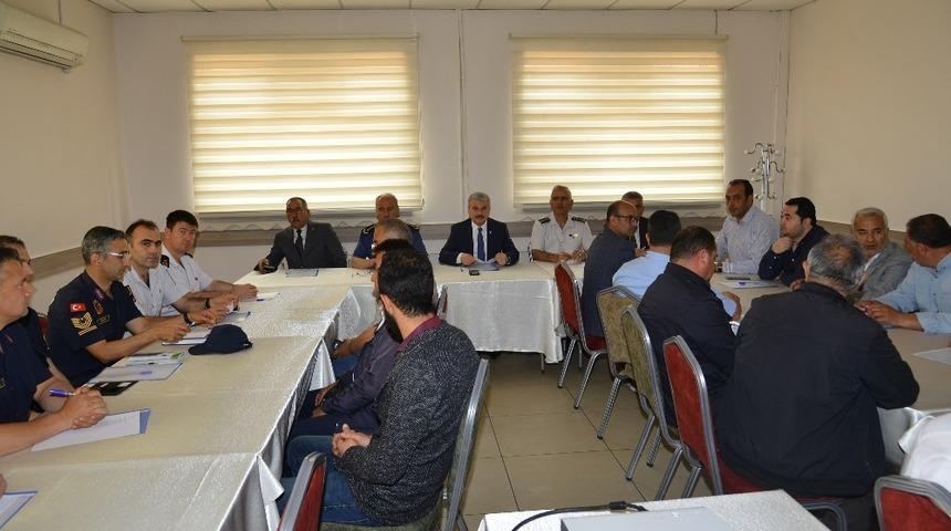 Kırşehir Valisi İbrahim Akın: "Otobüs şoförleri, hız ve emniyet kemeri kullanımında örnek olacak"