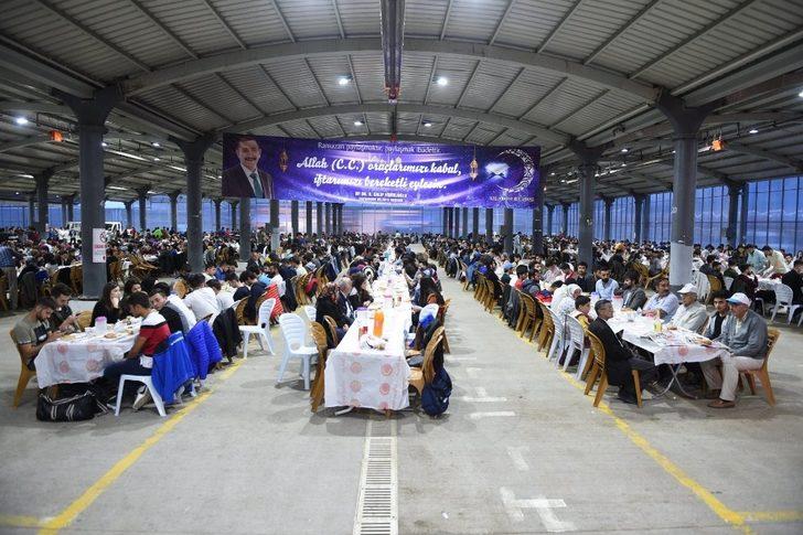 Kastamonu Belediyesi’nden 7 bin kişiye iftar G4