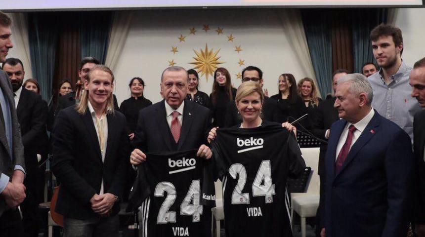 Domagoj Vida: Cumhurbaşkanı Erdoğan bana en az 3 çocuğum olması gerektiğini söyledi