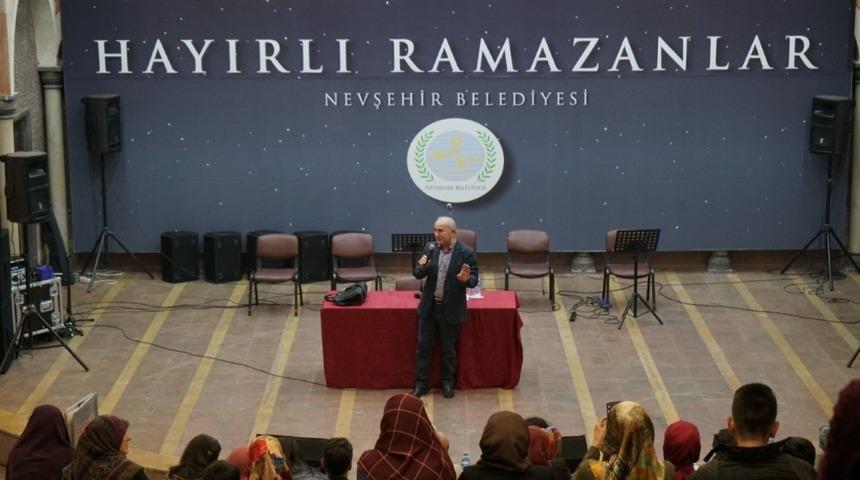 Ramazan etkinliklerinin konuğu Prof.Dr. Şimşirgil oldu