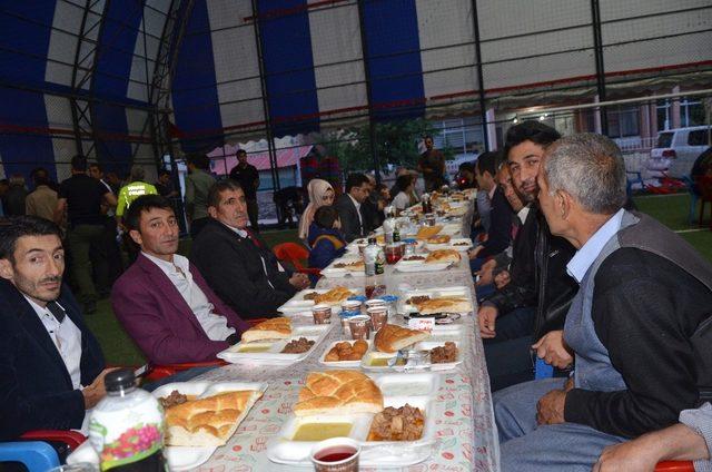 Beytüşşebap’ta şehit yakınları ve gaziler iftarda bir araya geldi