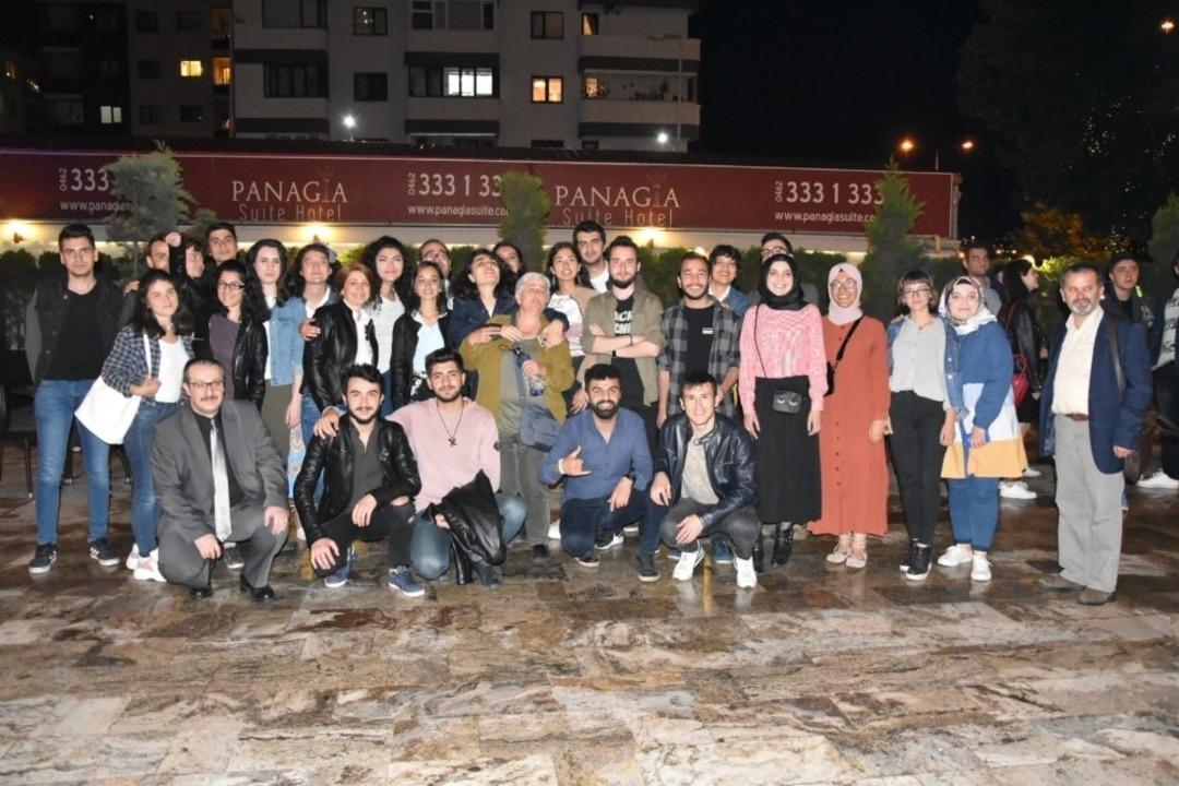Uganda&rsquo;dan Fransa&rsquo;ya kadar Trabzon&rsquo;da okuyan gen&ccedil;lerle iftarda buluştular