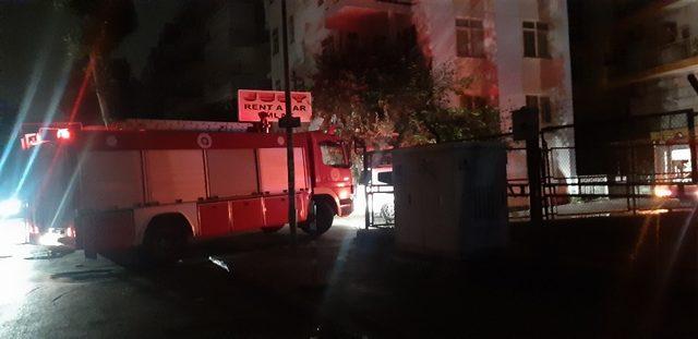 Antalya’da polis merkezi yanındaki trafo patladı