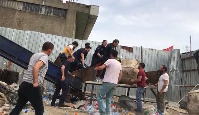 Ümraniye'de plastik öğütücü makinasına düşen genç öldü