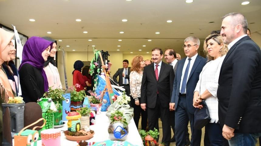 ‘Karabük Artık Sıfır Atık’ konulu sergi ve tiyatro gösterisi düzenlendi