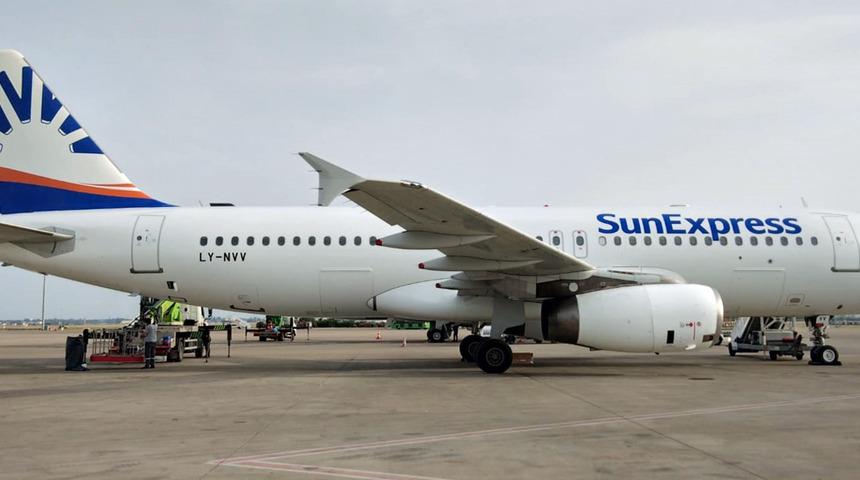 SunExpress'in ilk A320 uçağı uçuşunu yaptı