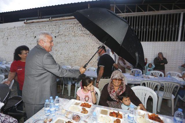 Başkan Atay, Kuyulu’da vatandaşla buluştu