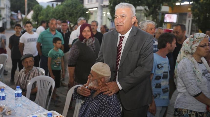 Başkan Atay, Kuyulu&rsquo;da vatandaşla buluştu