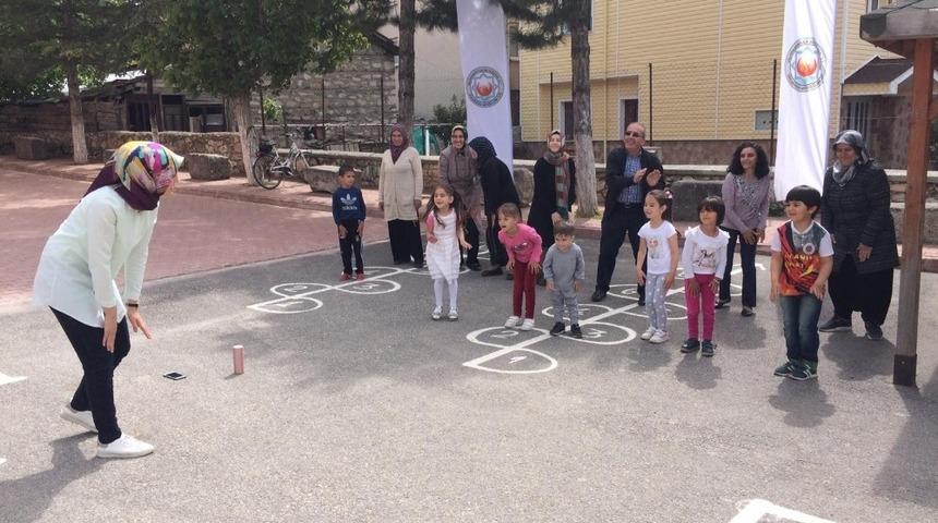 Derebucak&rsquo;ta &ldquo;Okul Dışarıda G&uuml;n&uuml;&rdquo; etkinlikleri d&uuml;zenlendi