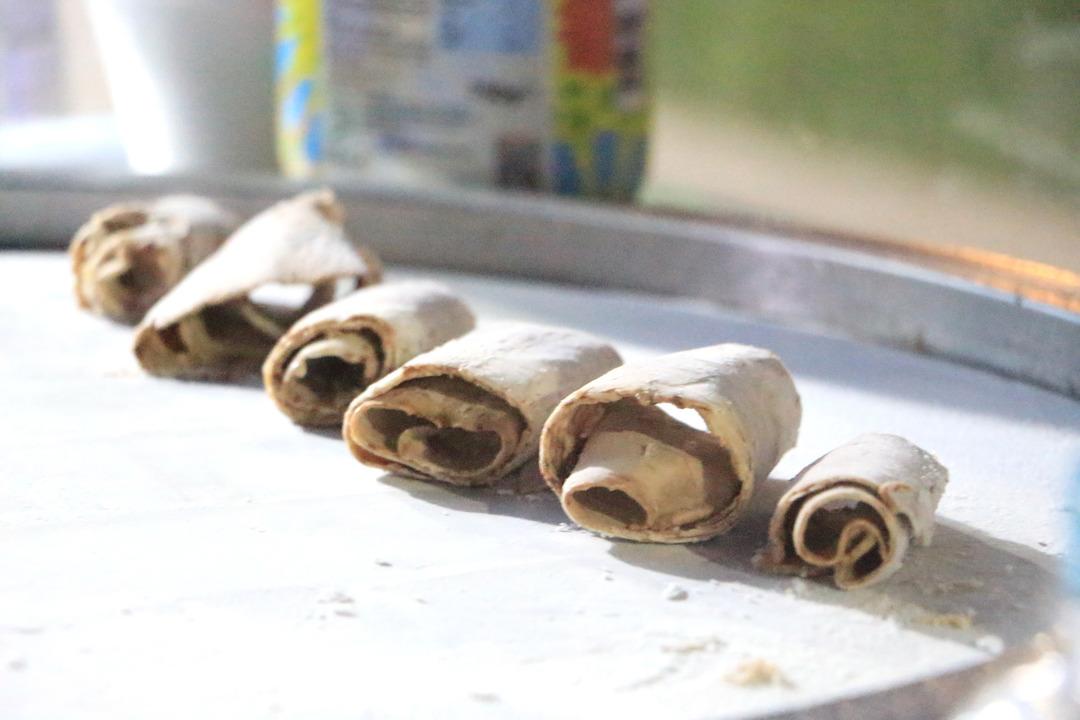 İnternetten &ouml;ğrendiği Tayland usul&uuml; dondurma, ge&ccedil;im kaynağı oldu