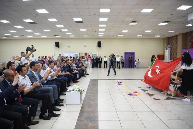 Kartepe’de özel öğrenciler gösterileri ile büyüledi