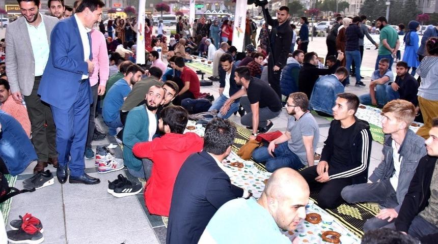 Başkan Kılca: &ldquo;&Uuml;mmet İftarı&rdquo;na katıldı