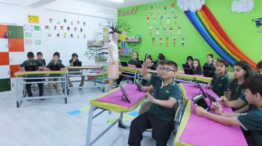 Bu okulda İngilizce &ouml;ğrenmek daha kolay hale geldi